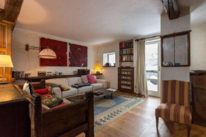 Lovely 5-bedroom apartament with free parking on permises